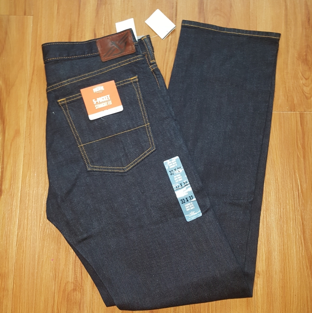 Dockers Straigh Fit Dark Wash Jeans - Picture 2 of 6